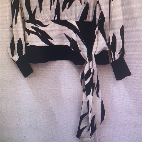 Top - Picture 3 of 4